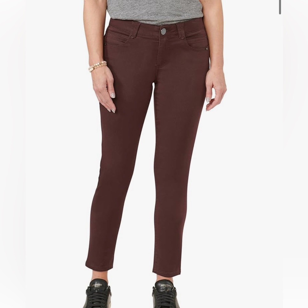 Democracy mid rise skinny pants, women’s size 14, color red, EUC
